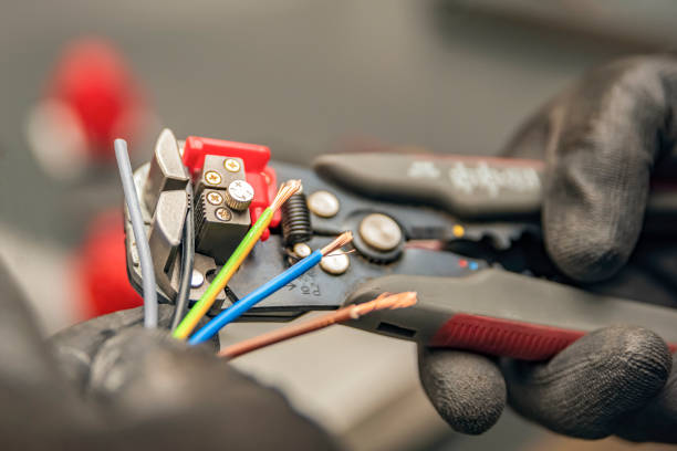 Best Emergency Electrical Repair  in Flatonia, TX